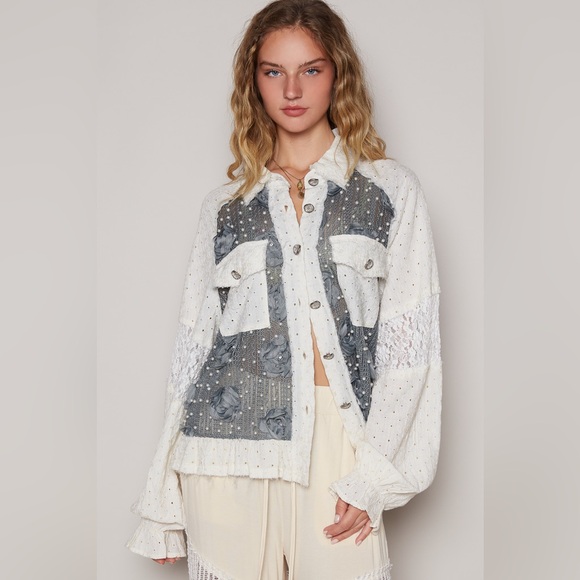 #190 Last 1! Summer Sale!! POL Floral lace shacket - Picture 2 of 5